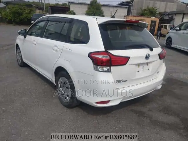 Toyota Corolla Fielder 2021 White