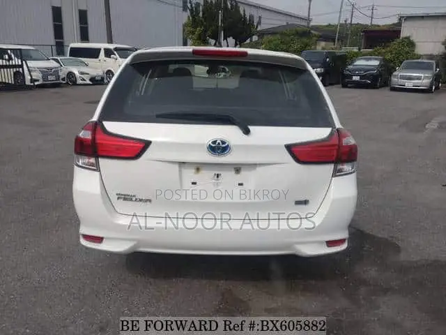 Toyota Corolla Fielder 2021 White