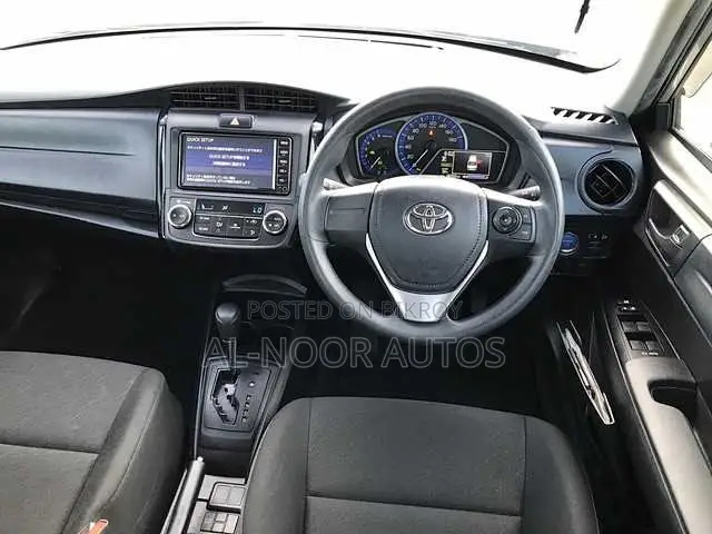 Toyota Axio 2021 Silver