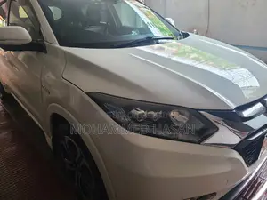 হোন্ডা ভেজেল ১.৫ হাইব্রিড ২ডব্লিউডি ২০১৪ পার্ল