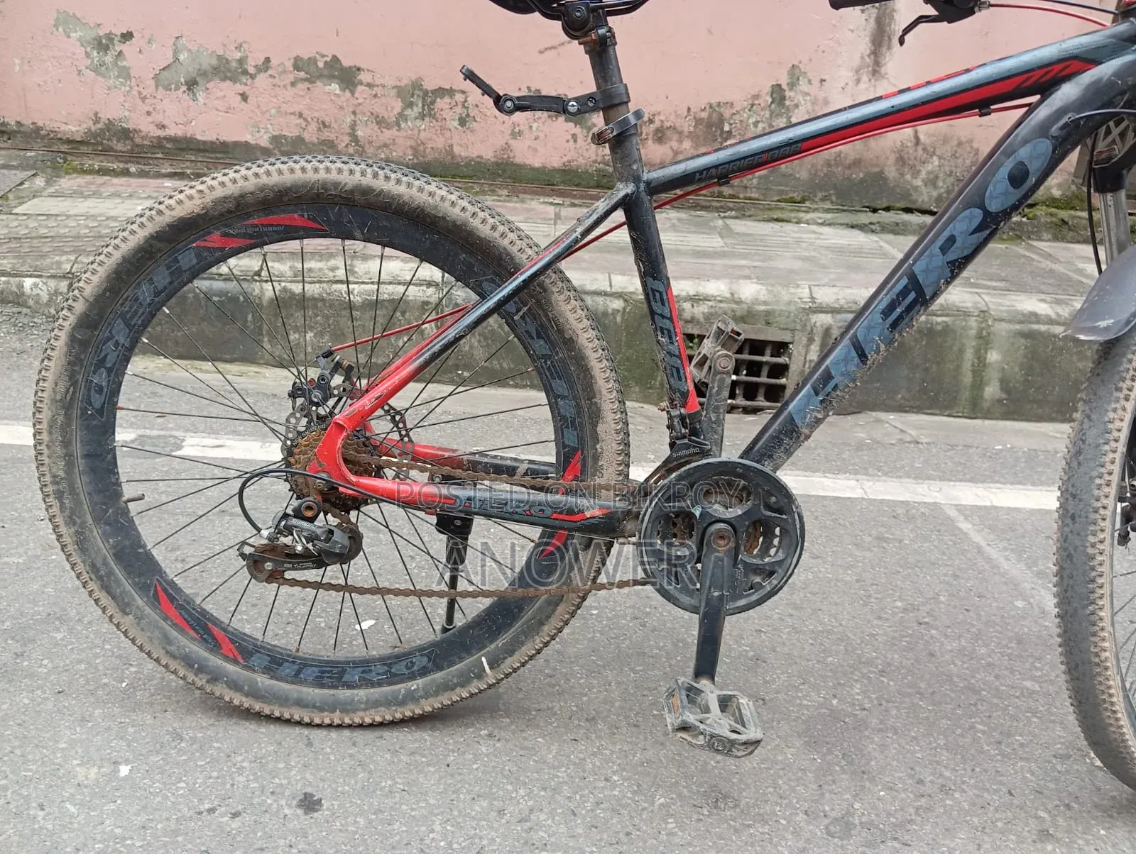 This bicycle will be sold. No problems, all parts are okay.