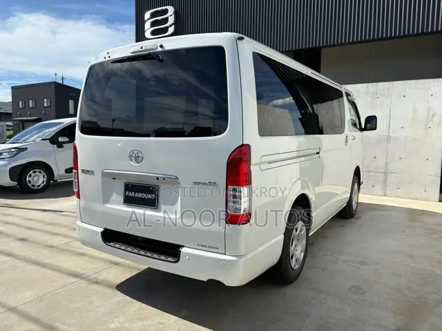 Toyota HiAce 2023 White