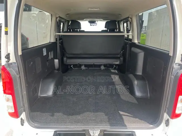 Toyota HiAce 2023 White