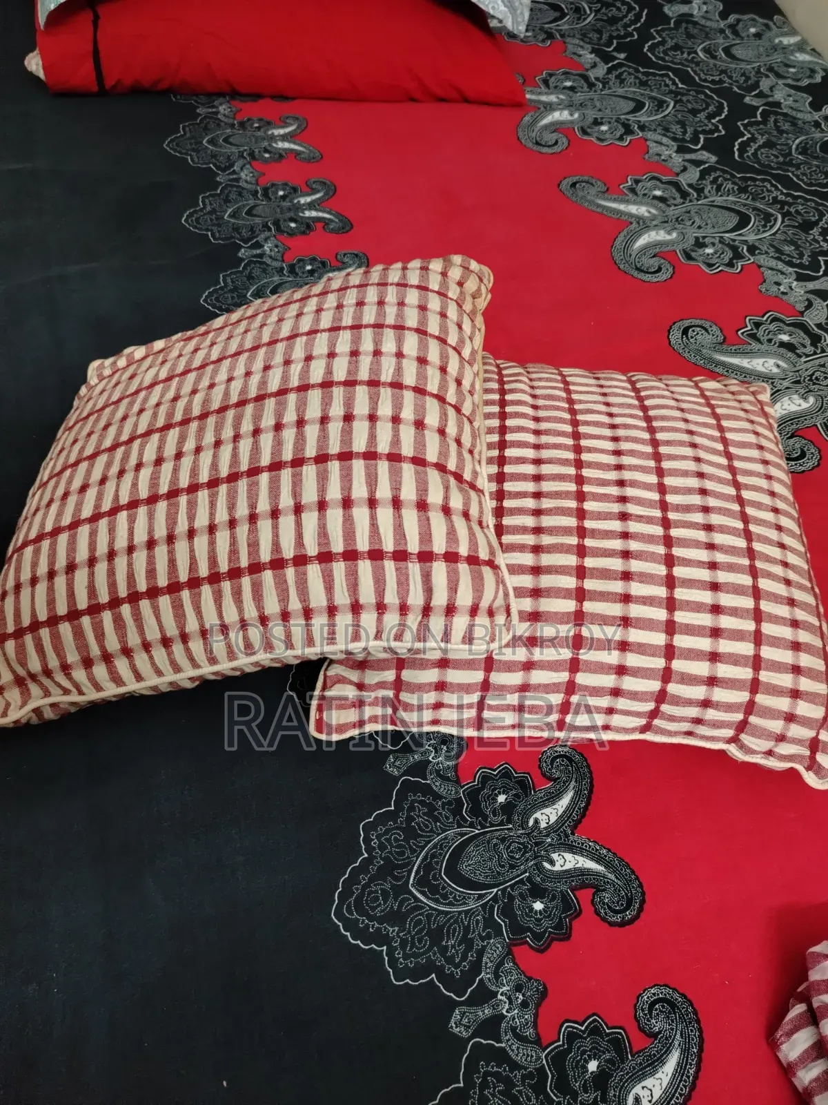 Cushion + Cushion Cover