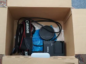 DSLR Canon 1200d