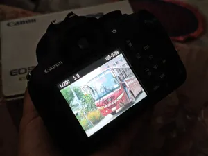 DSLR Canon 1200d