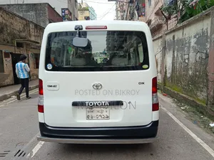 Toyota TownAce 2010 White