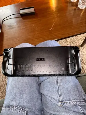 Steam Deck LCD 1TB + Jsaux Type C HDMI 5-in-1 Dock