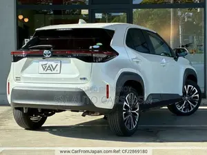 Toyota Yaris Cross ১.৫ হাইব্রিড এফডব্লিউডি ২০২১ পার্ল