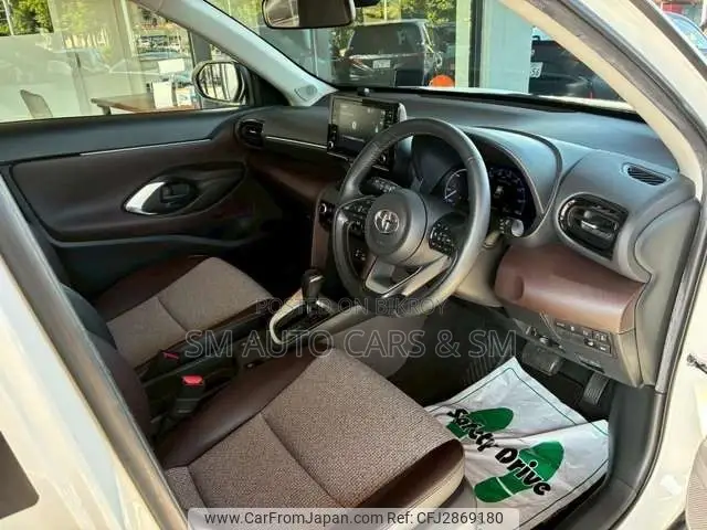 Toyota Yaris Cross ১.৫ হাইব্রিড এফডব্লিউডি ২০২১ পার্ল