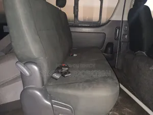 Toyota HiAce 2021 Silver