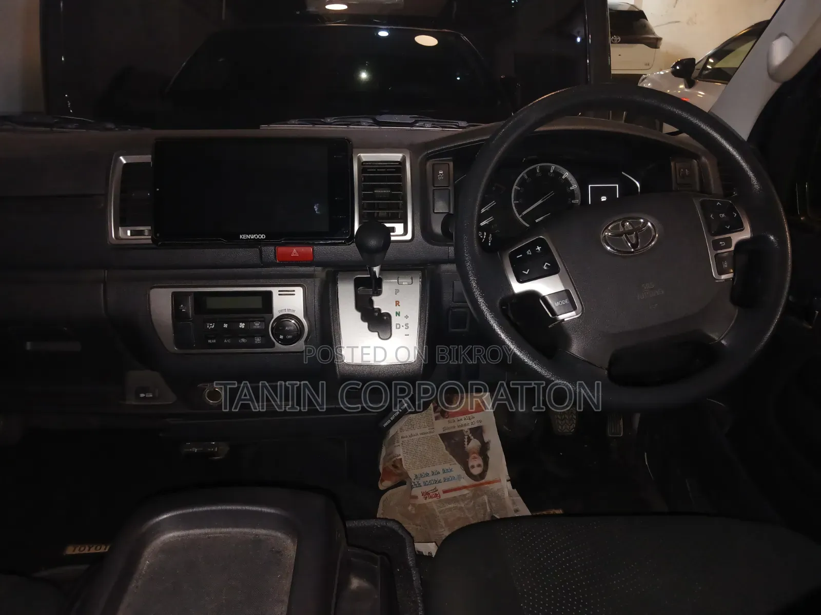 Toyota HiAce 2021 Silver