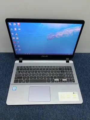 Laptop Asus 3GB Intel SSD 256GB
