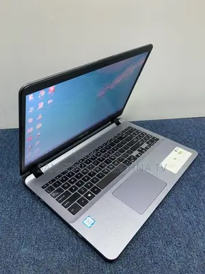 Laptop Asus 3GB Intel SSD 256GB
