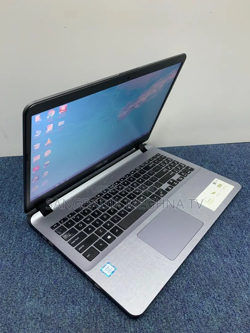 Laptop Asus 3GB Intel SSD 256GB
