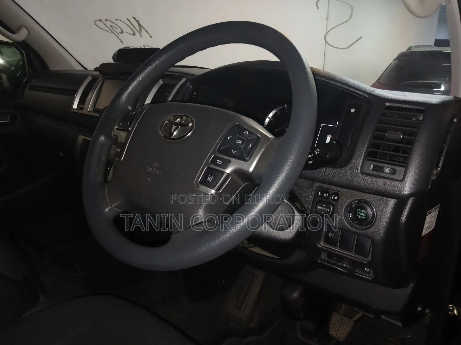 Toyota HiAce 2023 Black