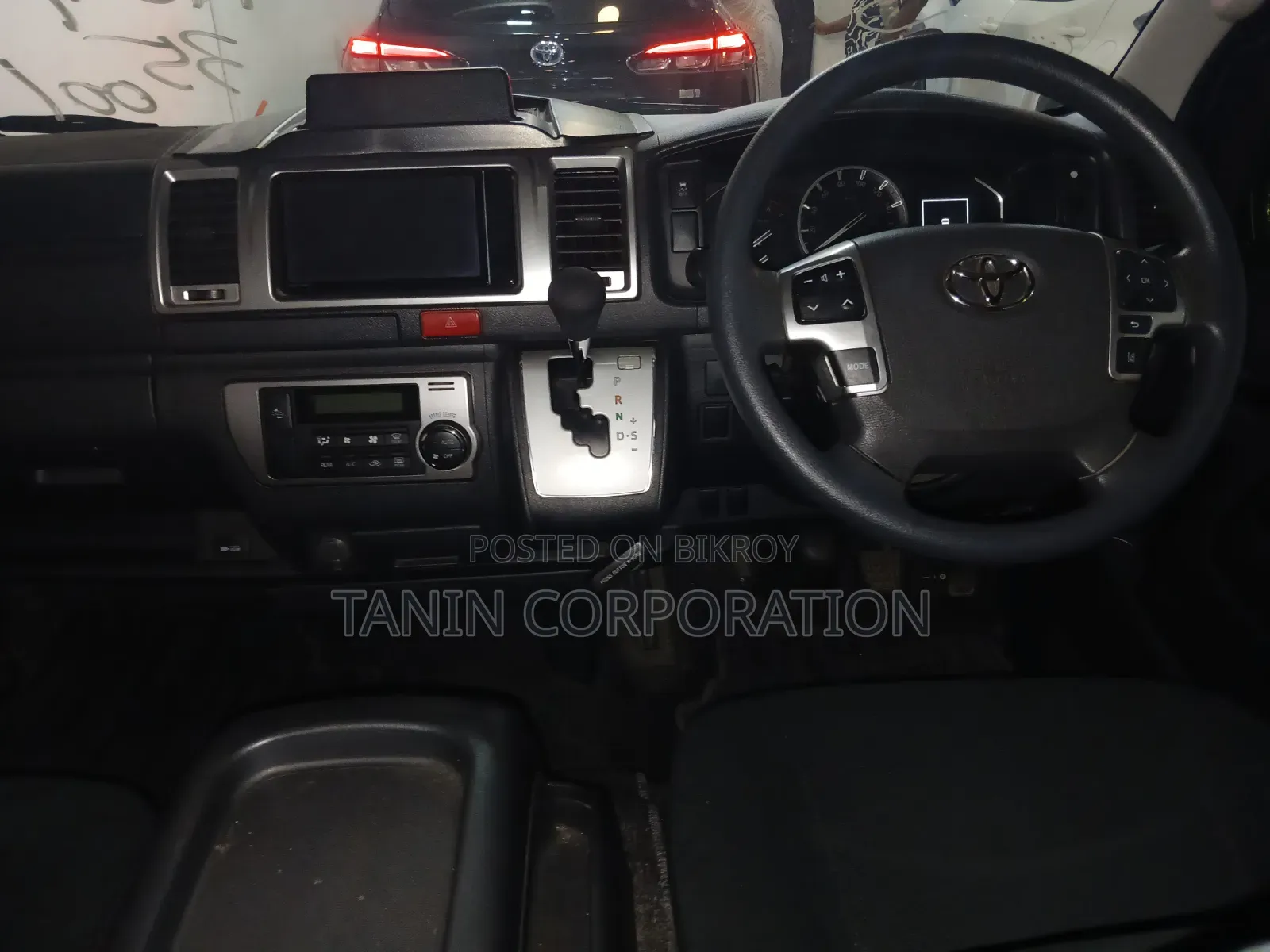 Toyota HiAce 2023 Black