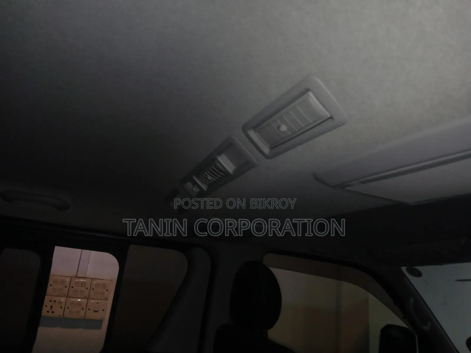 Toyota HiAce 2023 Black