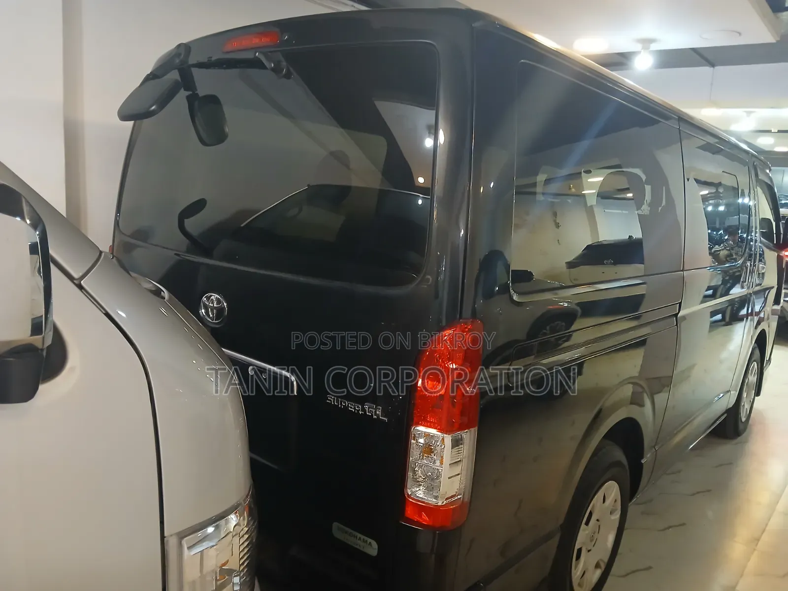 Toyota HiAce 2023 Black