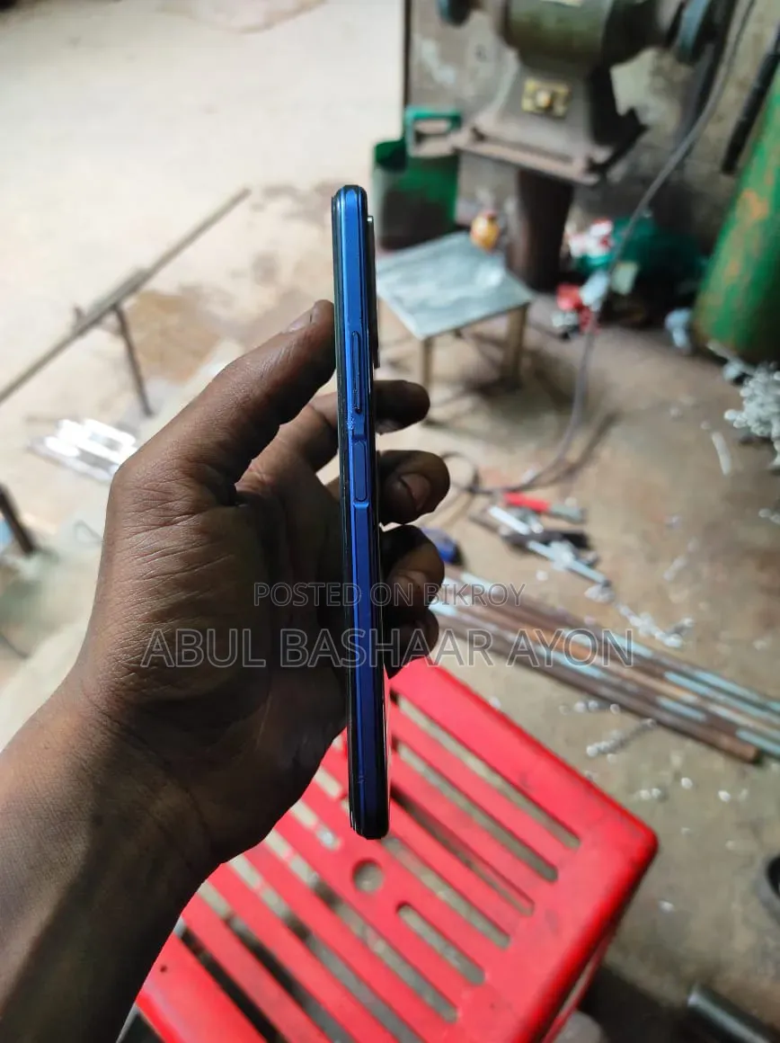 Vivo Y21 64 GB Blue