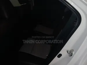 Toyota Yaris Cross 2021 Pearl