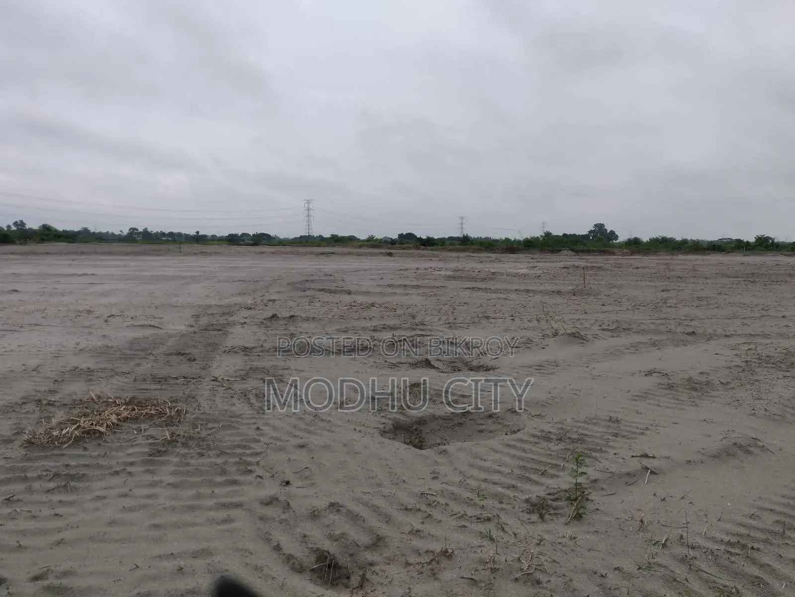Plot for sale in installments at Modhu City.