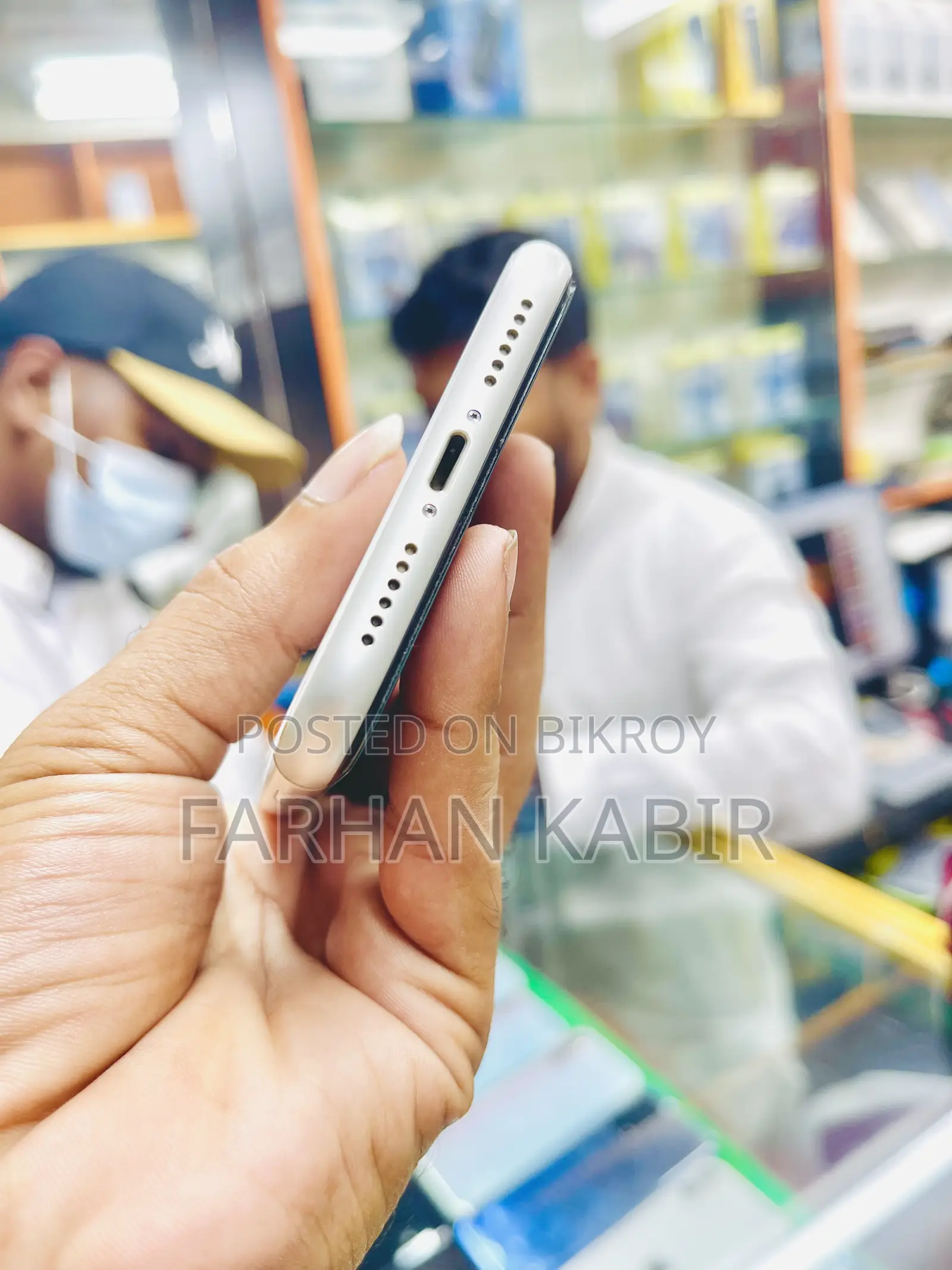 New Apple iPhone 11 128 GB White