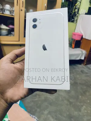 New Apple iPhone 11 128 GB White