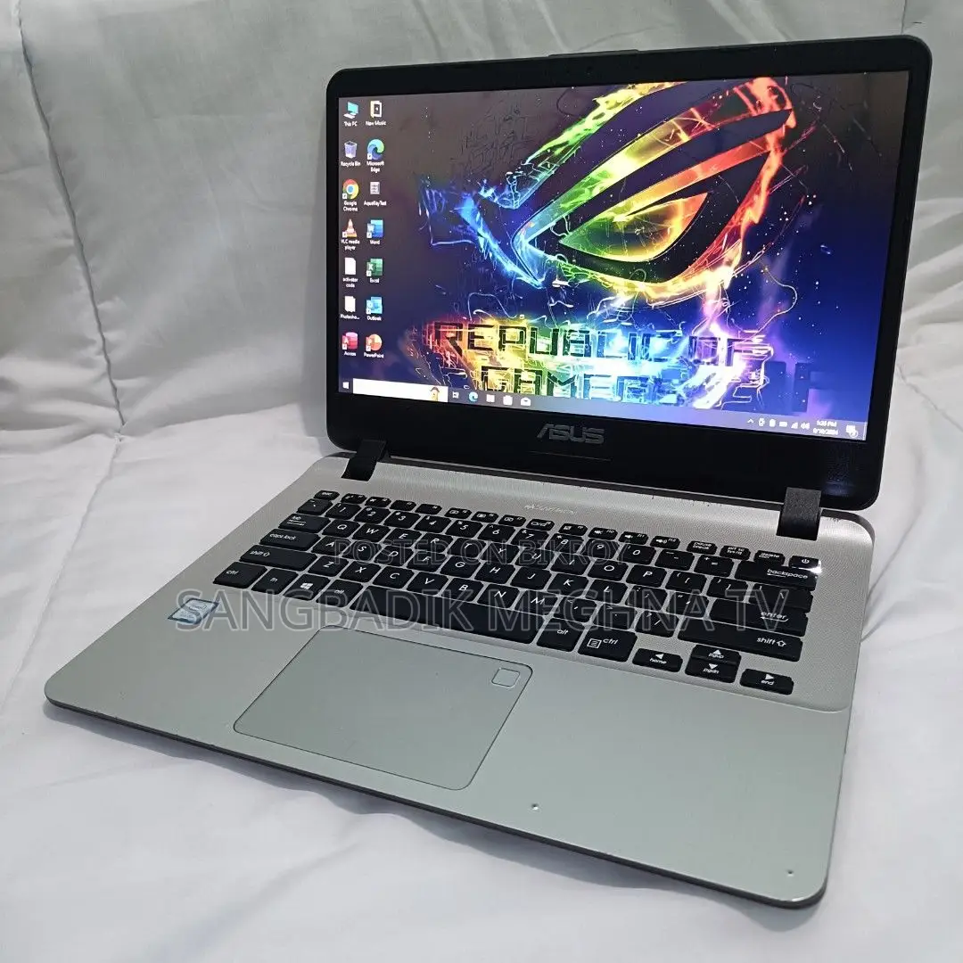 Laptop Asus 4GB Intel SSD 500GB