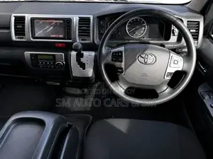 Toyota HiAce 2021 Silver