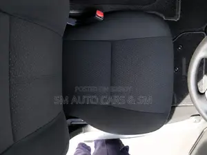 Toyota HiAce 2021 Silver