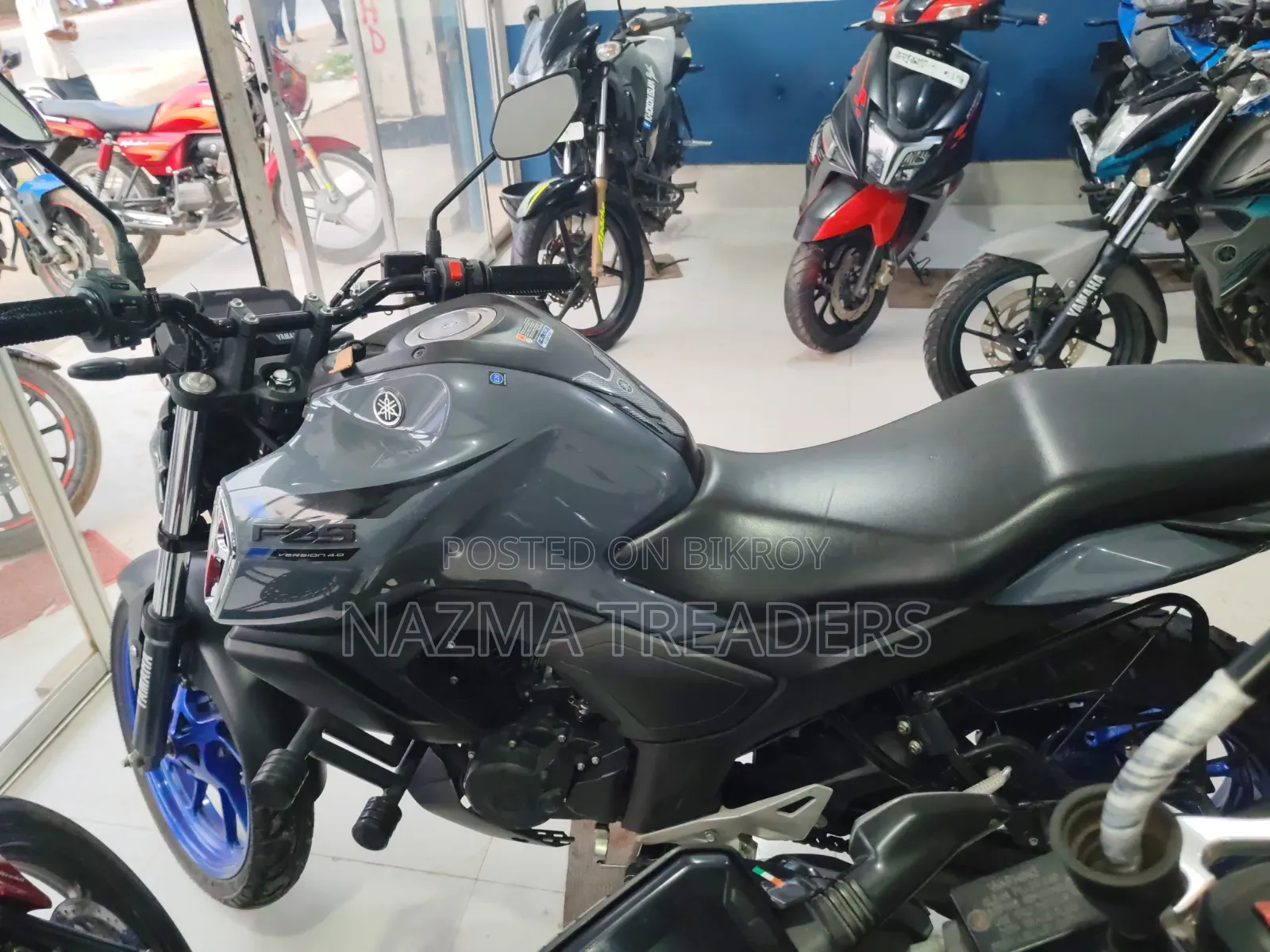 Yamaha FZ 2025 Gray