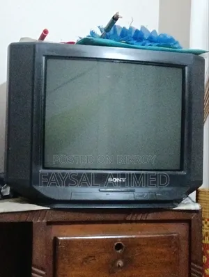 Sony CRT TV for sale. Very good condition.