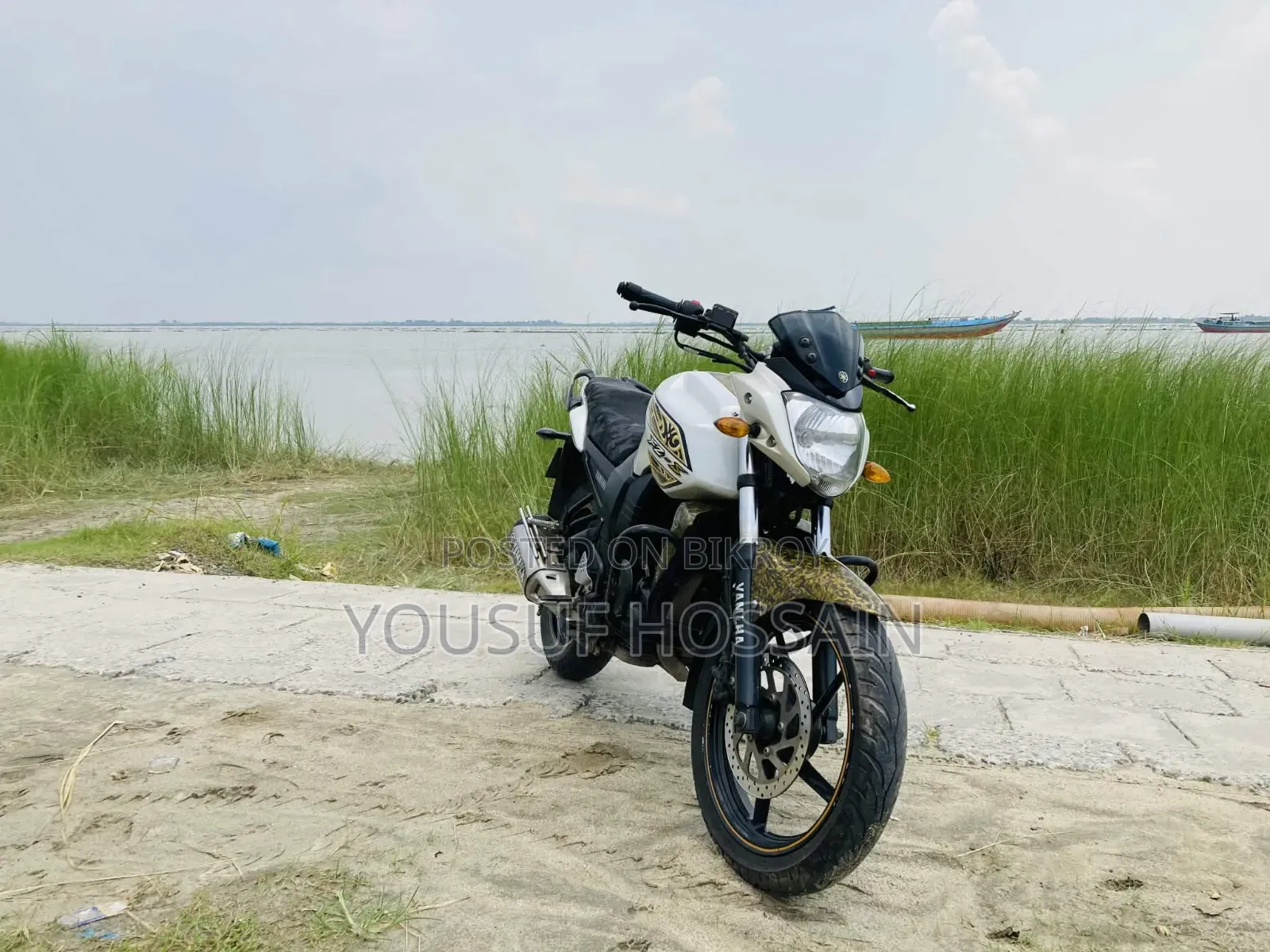 Yamaha FZ 2015 White