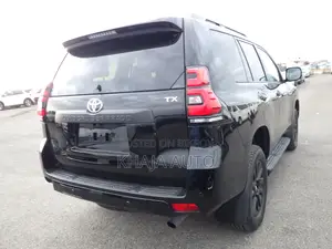 Toyota Land Cruiser Prado 2.7 2022 Black