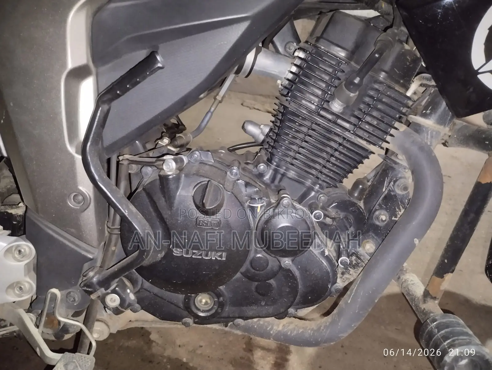 সুজুকি জিক্সার মনোটোন ২০২৪ ব্ল্যাক