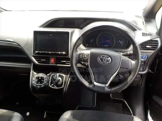 Toyota Esquire 1.8 Front Wheel Drive Hybrid (7 Seater) 2021 Black