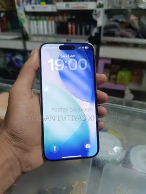 New Apple iPhone 15 Pro 128 GB Silver