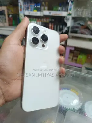 New Apple iPhone 15 Pro 128 GB Silver