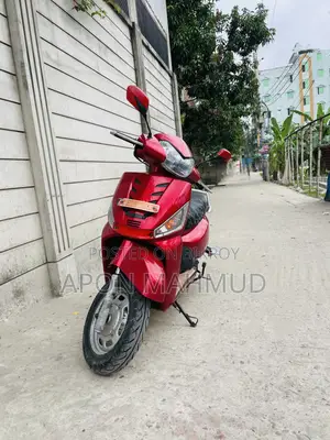 Mahindra Gusto 125 2017 Red