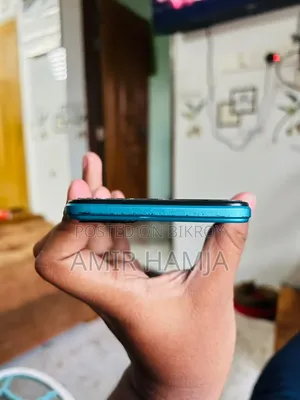 Infinix Hot 12 128 GB Blue