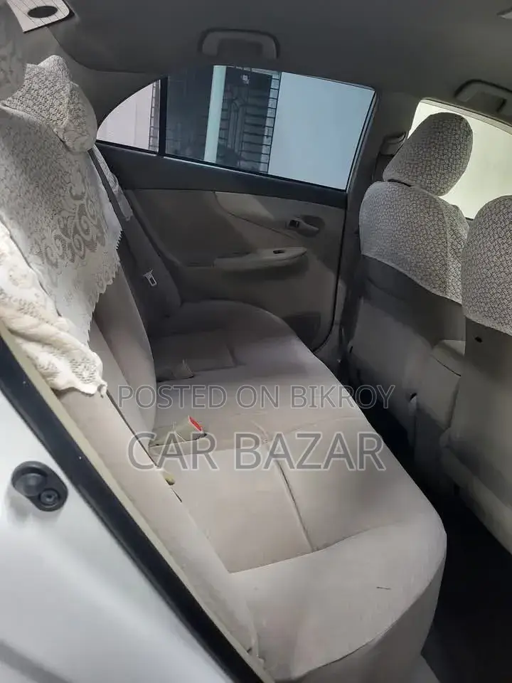 টয়োটা এক্সিও ২০০৮ সাদা