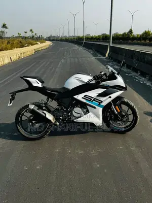 CFMoto 300SR 2026 White
