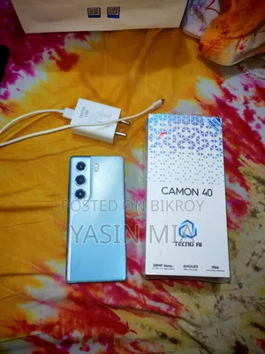 Tecno Camon 40 128 GB Blue