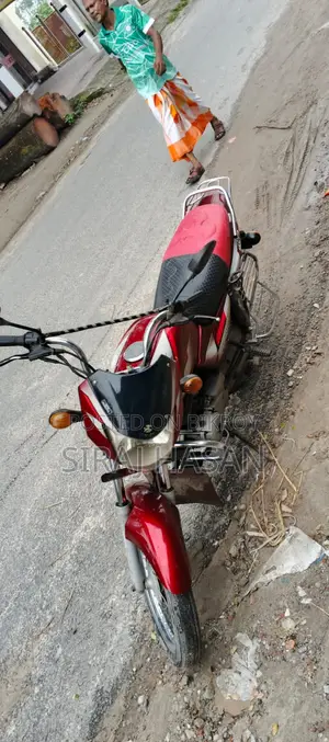 Bajaj CT 100 2013 Red