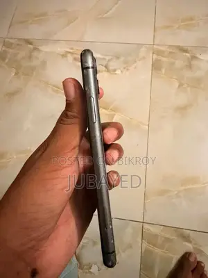 Apple iPhone 11 64 GB Black