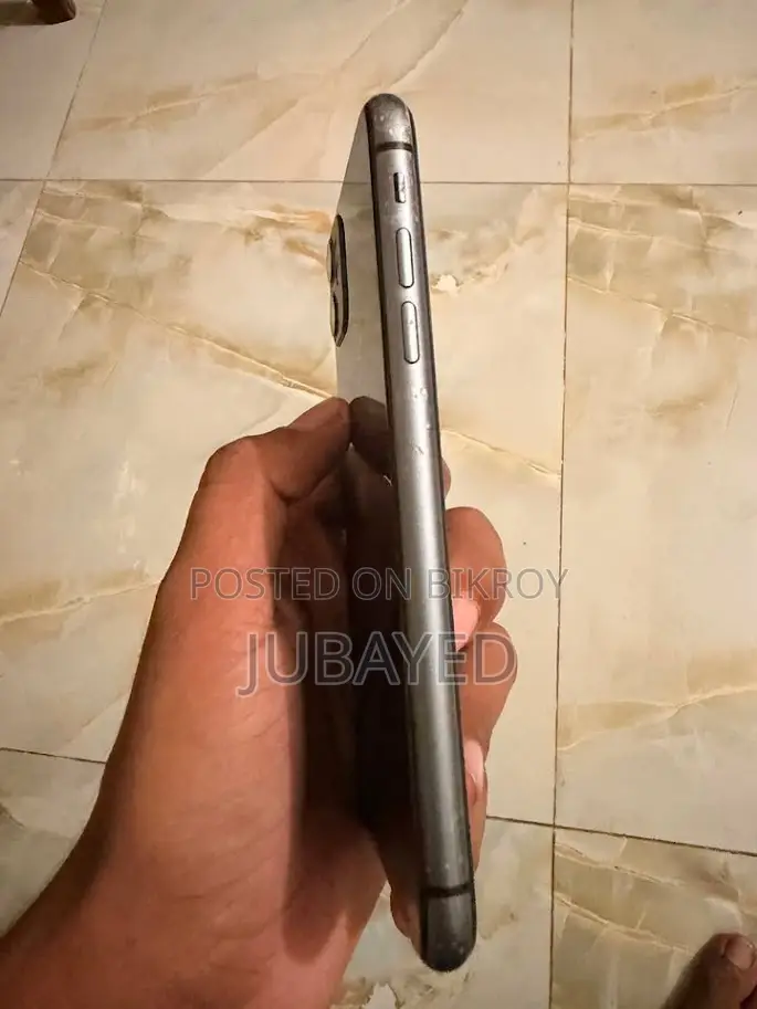 Apple iPhone 11 64 GB Black