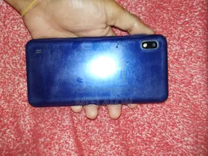 Samsung A10 32 GB Blue