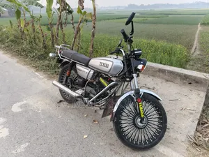 Yamaha 1996 White