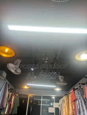 Complete Clothing Store Decoration Setup For Sale
